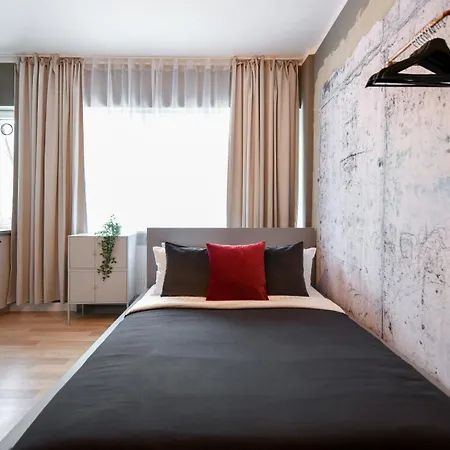 City Center Getaway - Cozy Accommodation For Your Perfect Stay-3